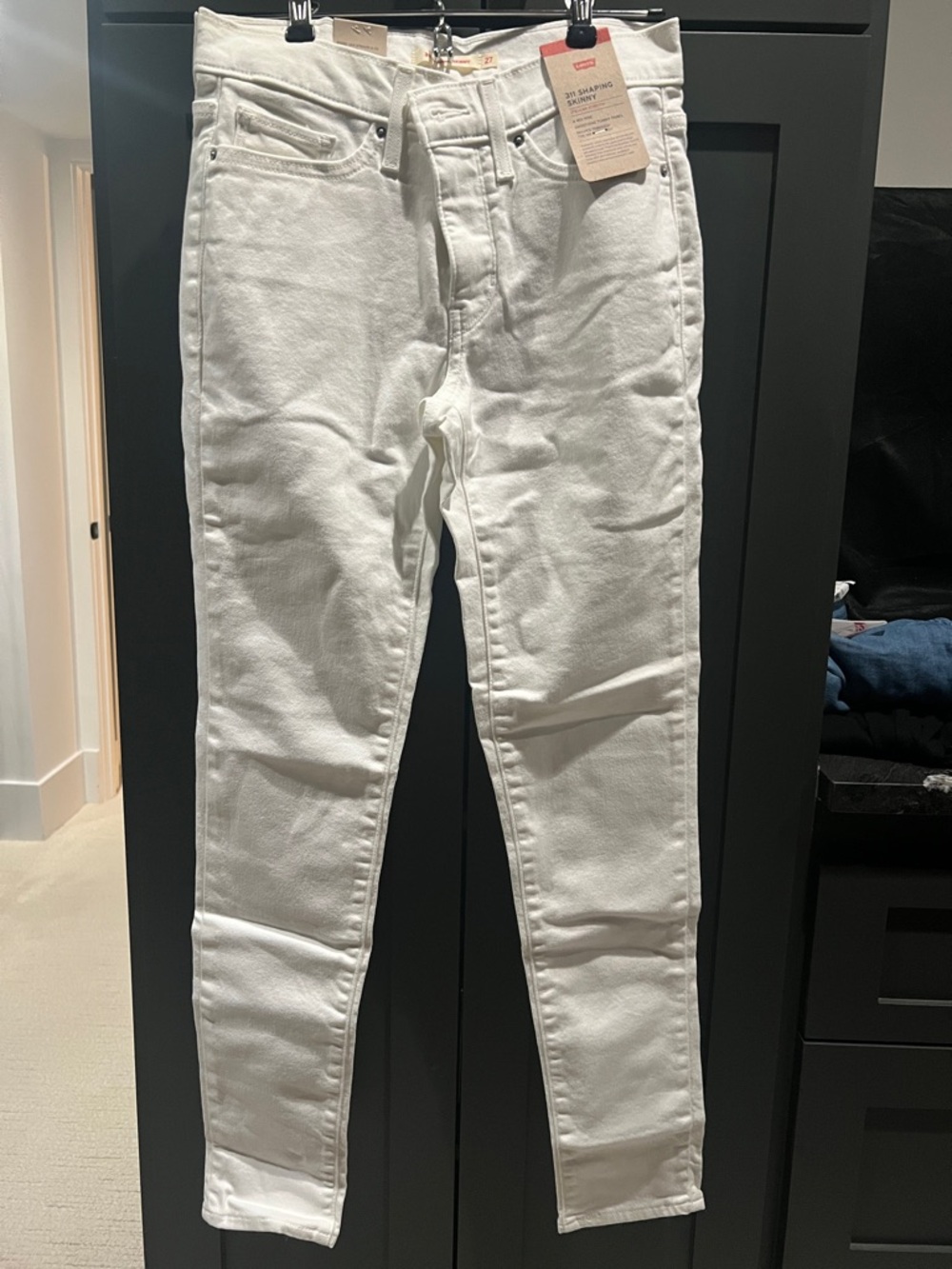 Levi's White High-Rise Skinny Jeans